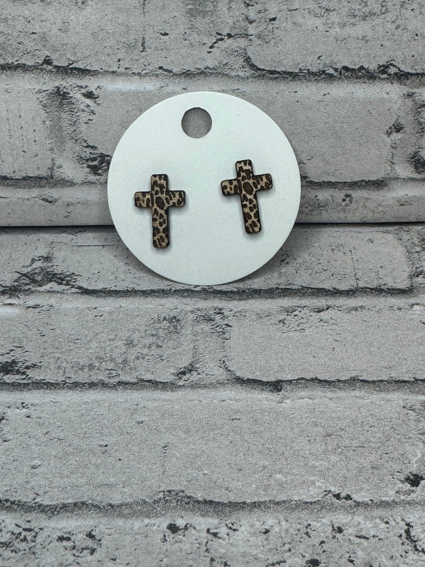 Leopard Cross Stud