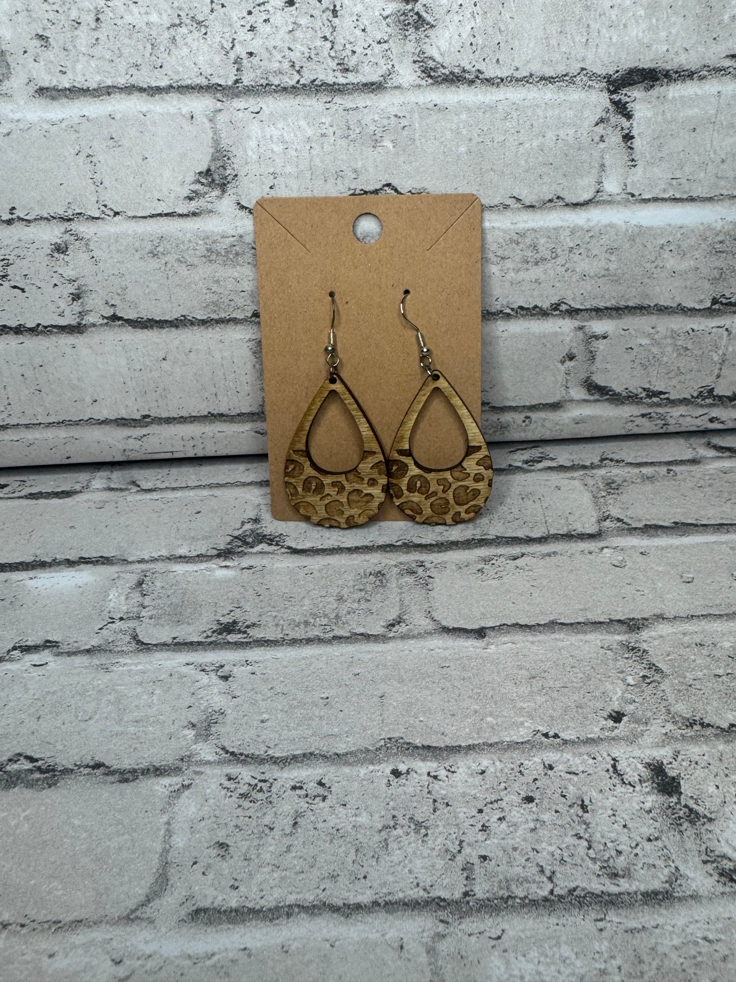 Leopard Teardrop